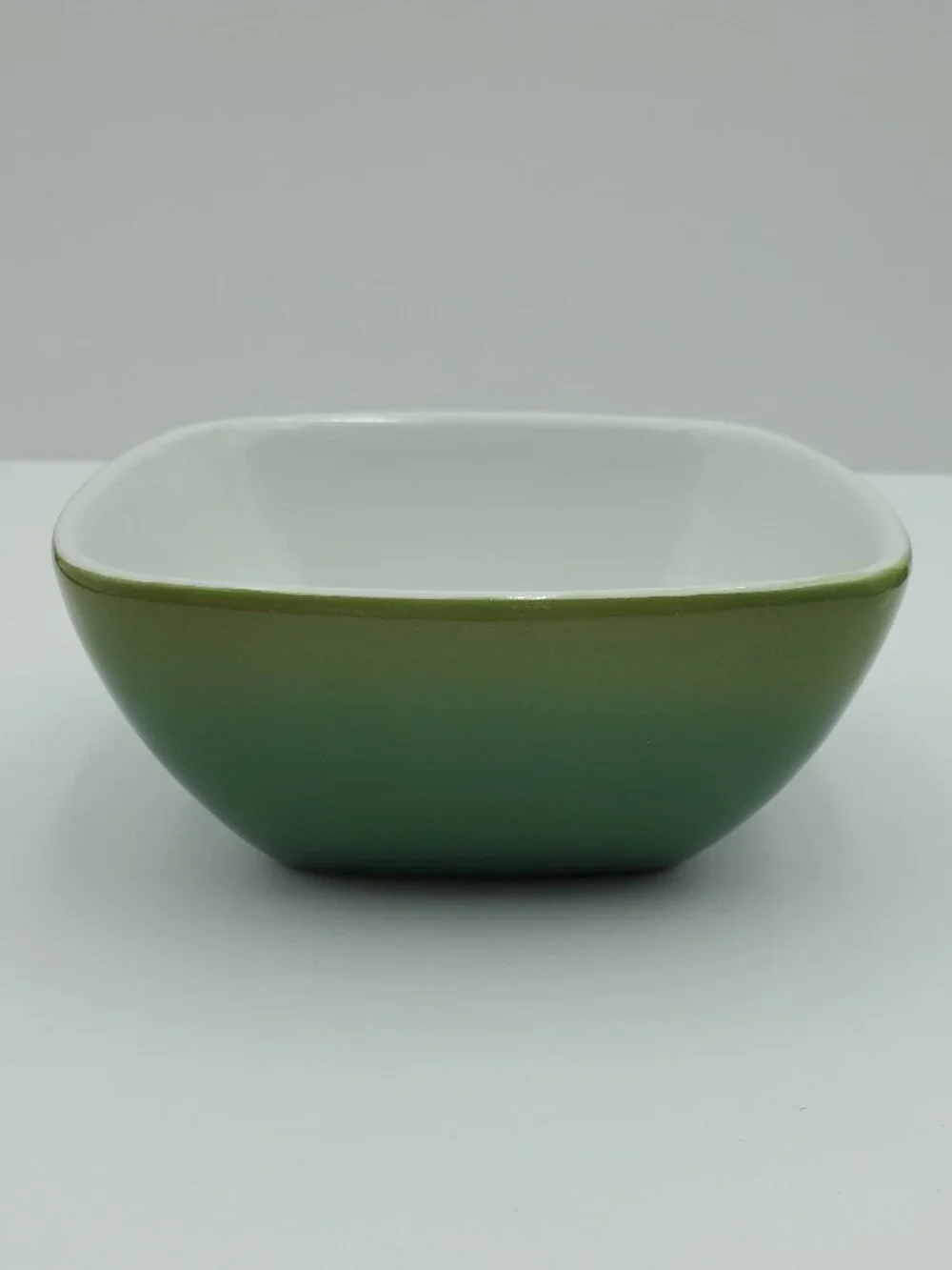 Tabletops Gallery Brasserie Red Green Purple Dessert Bowls Square Snack Bowls